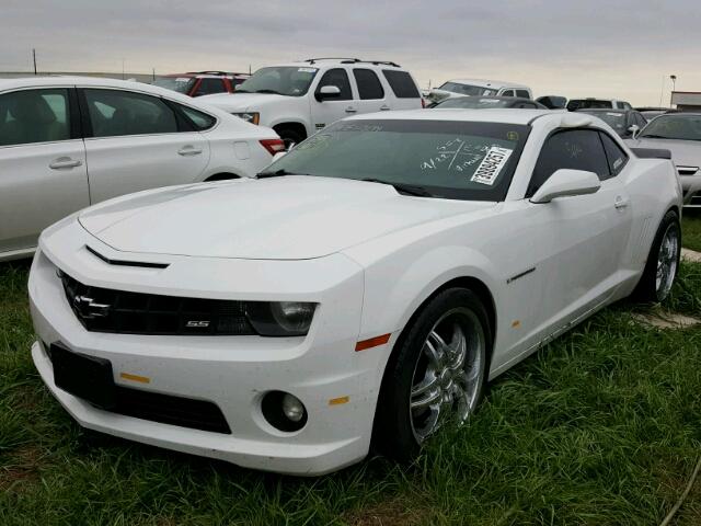 2G1FK1EJ8D9233155 - 2013 CHEVROLET CAMARO WHITE photo 2