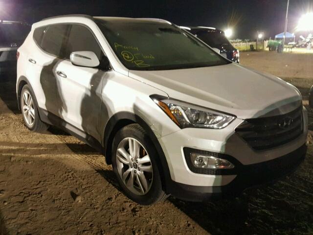 5XYZW4LA5GG358359 - 2016 HYUNDAI SANTA FE S WHITE photo 1