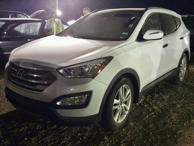 5XYZW4LA5GG358359 - 2016 HYUNDAI SANTA FE S WHITE photo 2