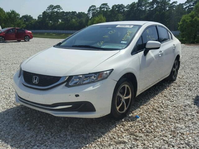 2HGFB2F75FH554175 - 2015 HONDA CIVIC SE WHITE photo 2