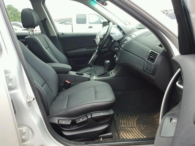 WBXPA73475WC51496 - 2005 BMW X3 2.5I SILVER photo 5
