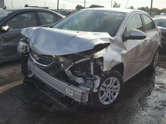 1G1JB5SH0H4127794 - 2017 CHEVROLET SONIC LS 银色 照片 2