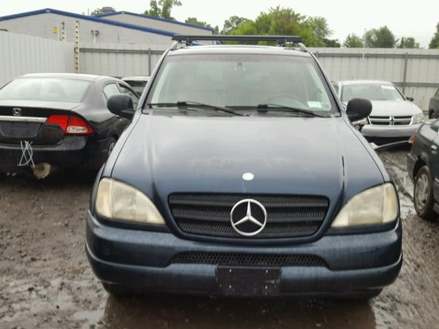 4JGAB54E7XA100047 - 1999 MERCEDES-BENZ ML 320 BLUE photo 9