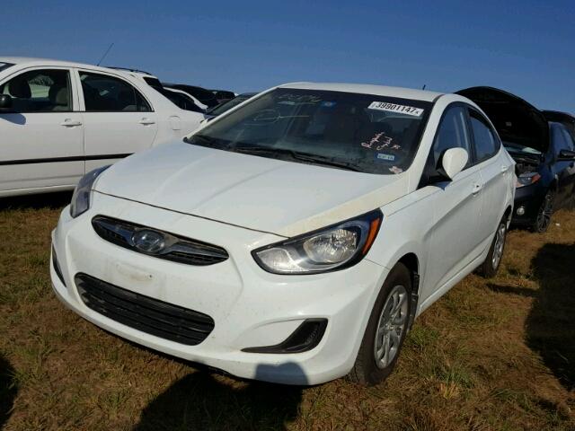 KMHCT4AE7CU230245 - 2012 HYUNDAI ACCENT WHITE photo 2