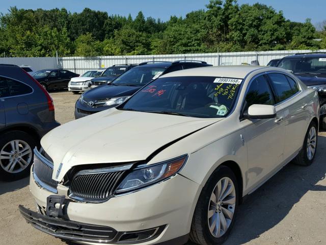 1LNHL9EK5FG603546 - 2015 LINCOLN MKS WHITE photo 2