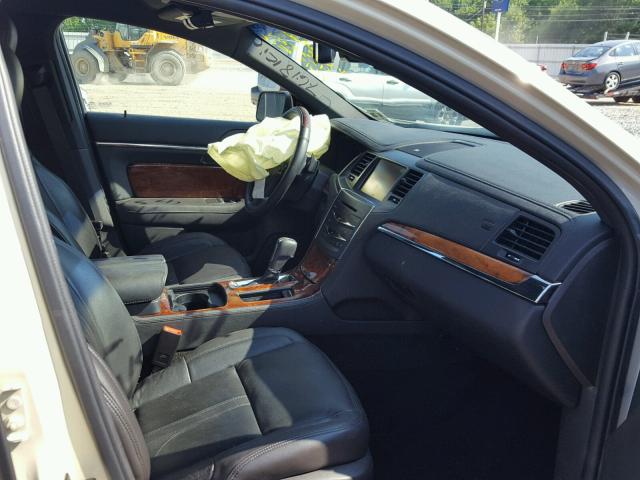 1LNHL9EK5FG603546 - 2015 LINCOLN MKS WHITE photo 5