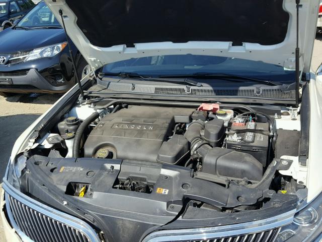 1LNHL9EK5FG603546 - 2015 LINCOLN MKS WHITE photo 7