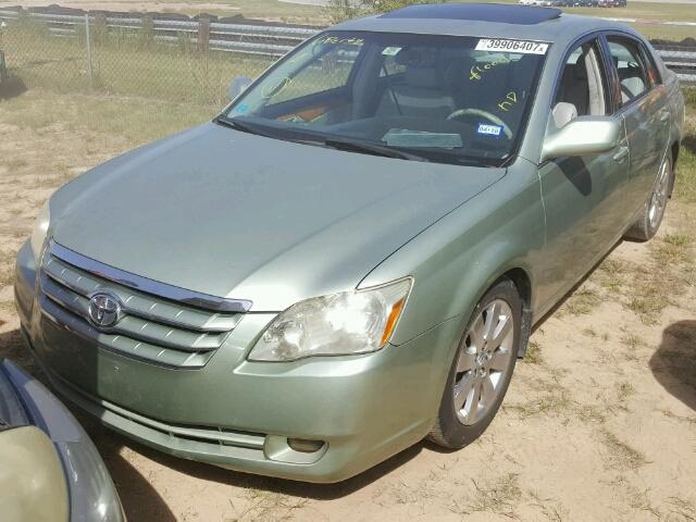 4T1BK36B15U025949 - 2005 TOYOTA AVALON XL GREEN photo 2