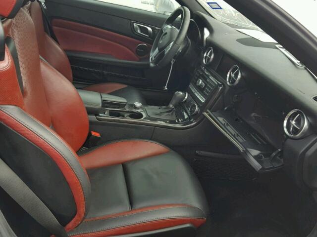 WDDPK4HA3DF058531 - 2013 MERCEDES-BENZ SLK SILVER photo 5