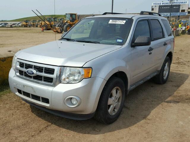 1FMCU0DG3CKA49576 - 2012 FORD ESCAPE SILVER photo 2