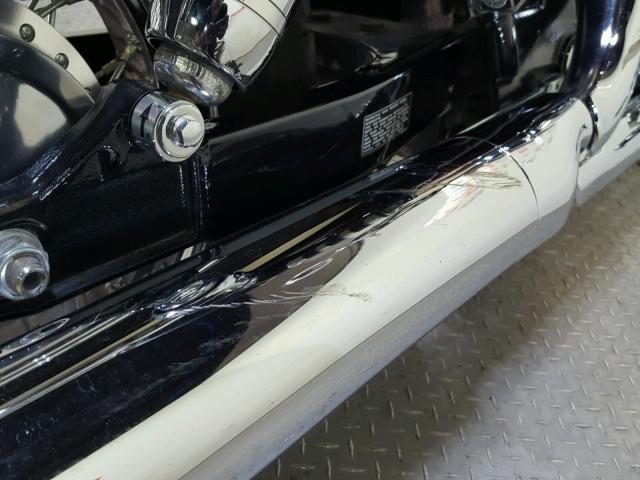 JH2RC4467WM003748 - 1998 HONDA VT750 CD2 奶油色 照片 14