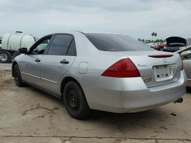 1HGCM56197A110632 - 2007 HONDA ACCORD VAL SILVER photo 3