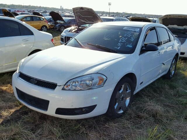 2G1WD58C589200537 - 2008 CHEVROLET IMPALA WHITE photo 2