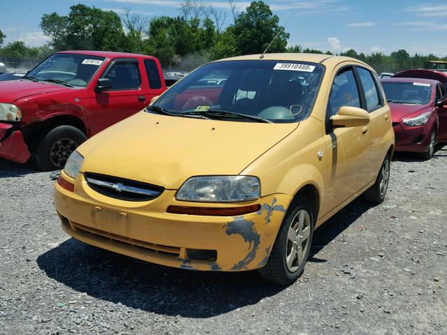 KL1TD626X5B503530 - 2005 CHEVROLET AVEO BASE Դեղին լուսանկար 2