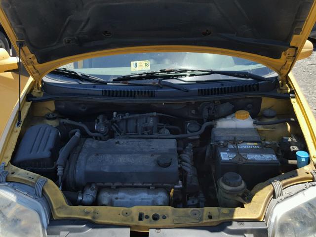 KL1TD626X5B503530 - 2005 CHEVROLET AVEO BASE Դեղին լուսանկար 7