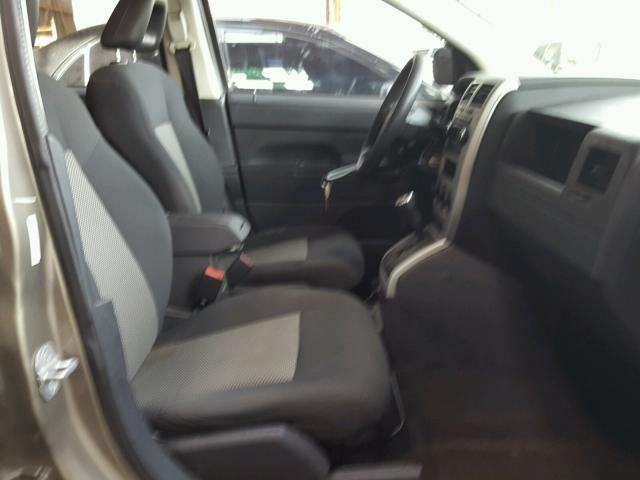 1J8FF47W28D721766 - 2008 JEEP COMPASS SP TAN photo 5