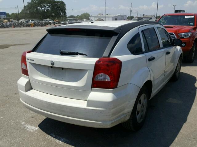 1B3HB28B58D656411 - 2008 DODGE CALIBER WHITE photo 4