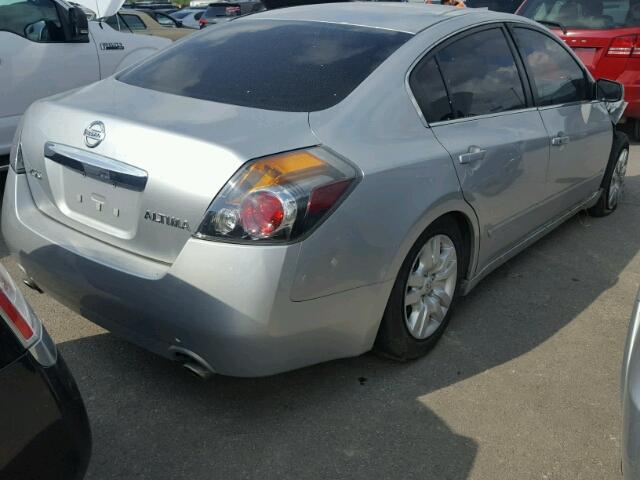 1N4AL2AP4BC139123 - 2011 NISSAN ALTIMA BAS SILVER photo 4