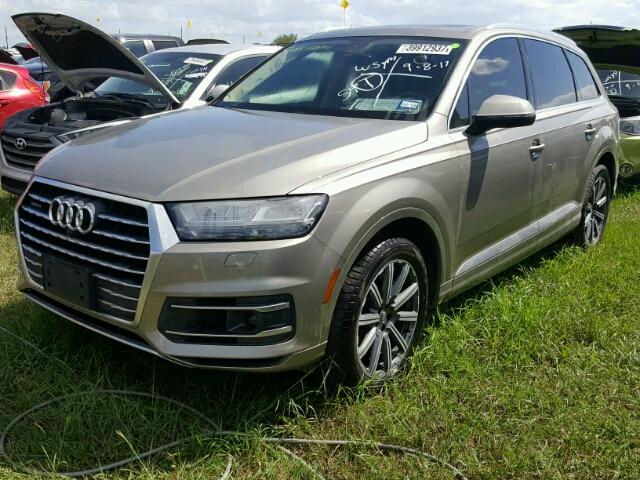 WA1VAAF76HD043625 - 2017 AUDI Q7 GOLD photo 2