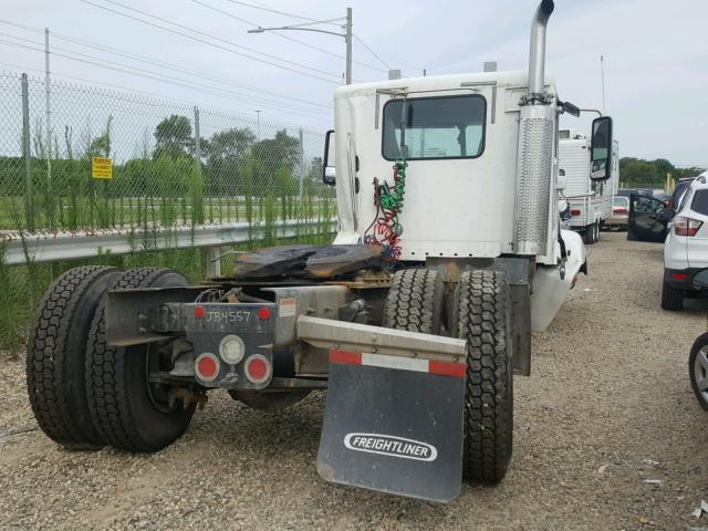 3ALXA7004HDJB4557 - 2017 FREIGHTLINER CONVENTION WHITE photo 4