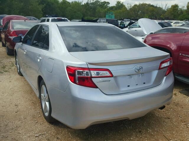 4T1BF1FK8CU102581 - 2012 TOYOTA CAMRY BASE SILVER photo 3