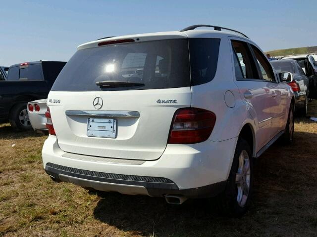 4JGBB86E08A396176 - 2008 MERCEDES-BENZ ML WHITE photo 4