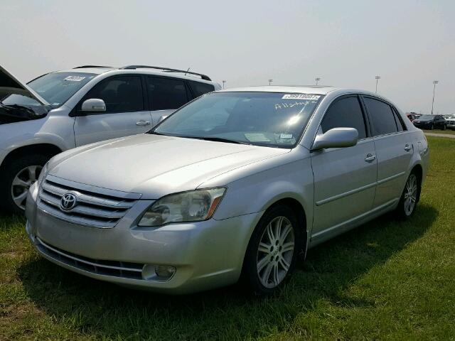 4T1BK36B36U072417 - 2006 TOYOTA AVALON XL SILVER photo 2