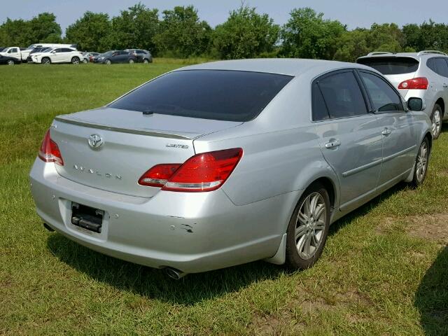 4T1BK36B36U072417 - 2006 TOYOTA AVALON XL SILVER photo 4