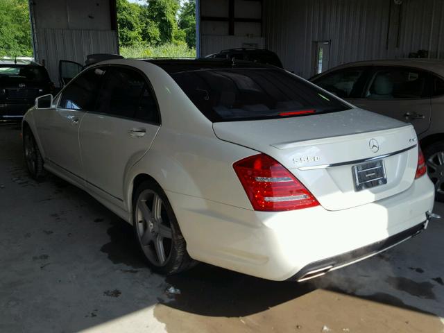 WDDNG8GBXAA319141 - 2010 MERCEDES-BENZ S 550 4MAT WHITE photo 3