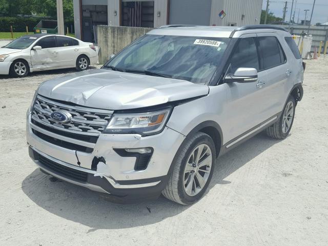 1FM5K8F83JGA28407 - 2018 FORD EXPLORER L SILVER photo 2