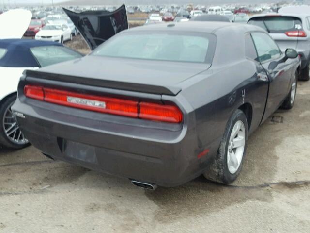 2C3CDYBT2EH153509 - 2014 DODGE CHALLENGER GRAY photo 4