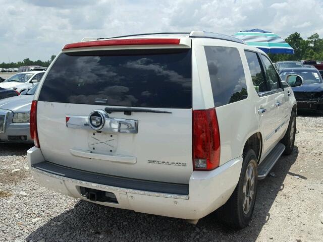 1GYEC63848R128986 - 2008 CADILLAC ESCALADE L WHITE photo 4