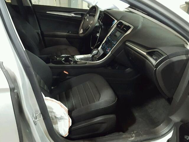 3FA6P0H70ER339636 - 2014 FORD FUSION SE SILVER photo 5