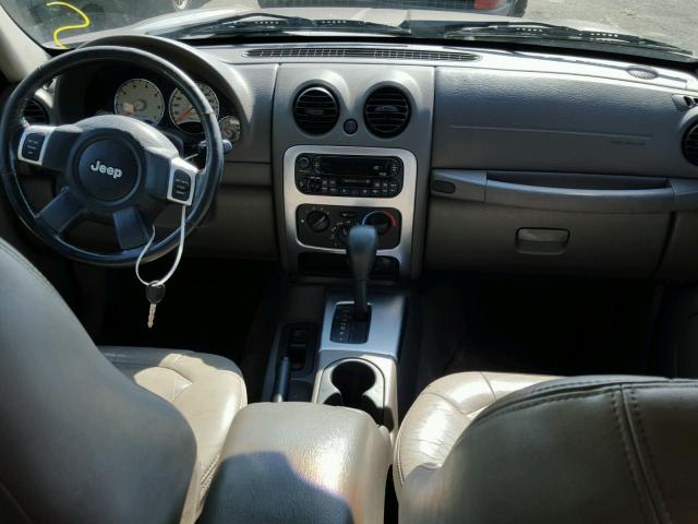 1J4GK38K44W195727 - 2004 JEEP LIBERTY RE TAN photo 9