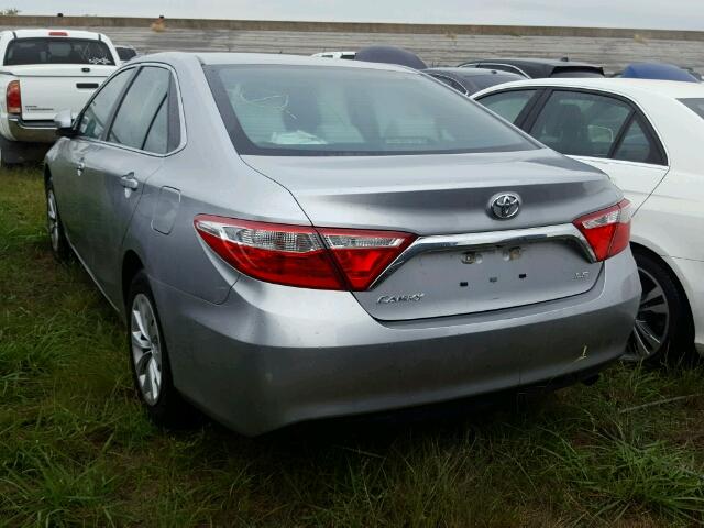 4T4BF1FK6GR522075 - 2016 TOYOTA CAMRY GRAY photo 3