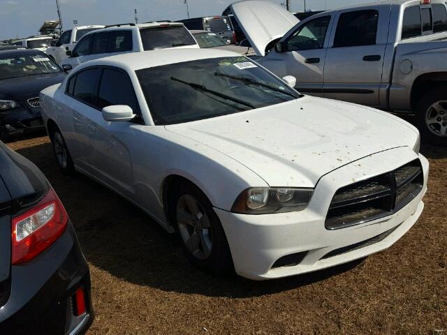 2B3CL3CG6BH560216 - 2011 DODGE CHARGER WHITE photo 1