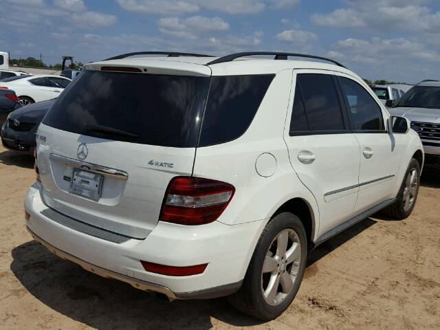 4JGBB86E89A491053 - 2009 MERCEDES-BENZ ML WHITE photo 4