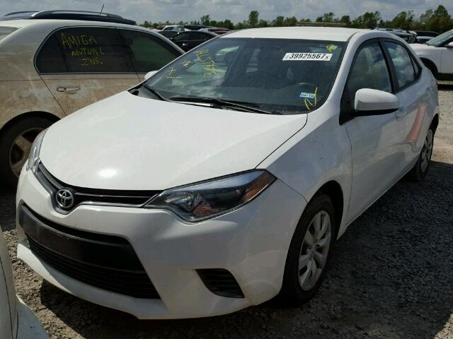 5YFBURHE4GP509333 - 2016 TOYOTA COROLLA WHITE photo 2