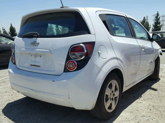 1G1JA6SH6F4134710 - 2015 CHEVROLET SONIC LS 白色 照片 4