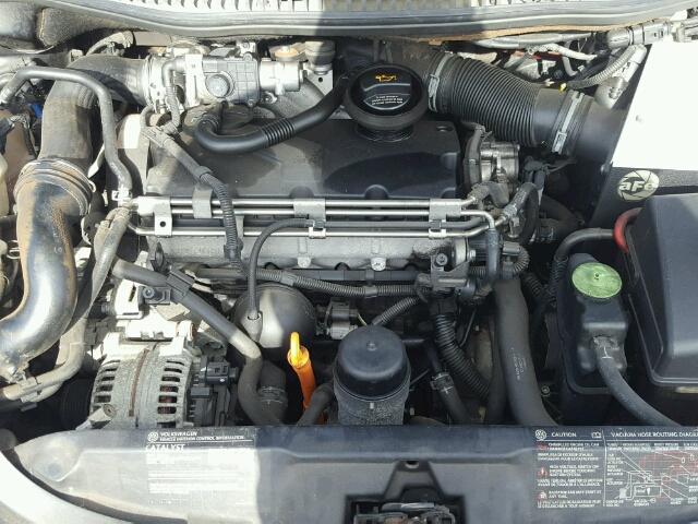 3VWCR31CX4M411595 - 2004 VOLKSWAGEN NEW BEETLE 灰色 照片 7