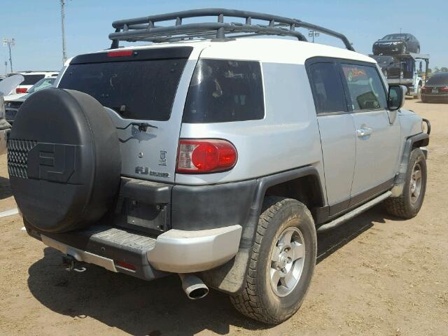 JTEBU11F38K032331 - 2008 TOYOTA FJ CRUISER SILVER photo 4