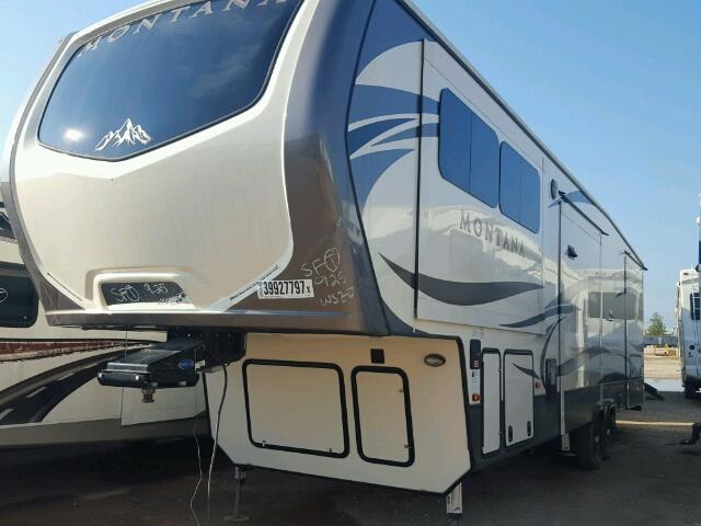 4YDF37127G4702259 - 2016 KEYSTONE MONTANA WHITE photo 2