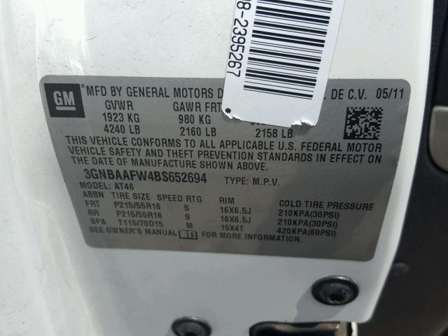 3GNBAAFW4BS652694 - 2011 CHEVROLET HHR LS WHITE photo 10