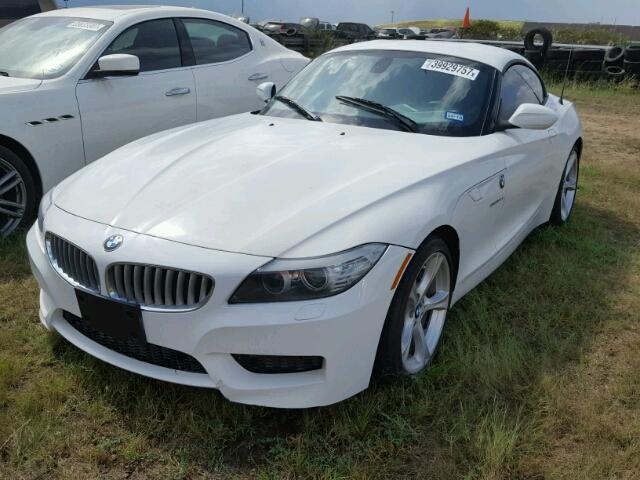 WBALM7C56BE383754 - 2011 BMW Z4 白色 照片 2