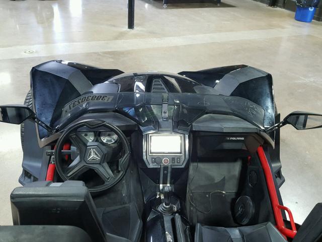 57XAAPFA6G5108735 - 2016 POLARIS SLINGSHOT BLACK photo 17