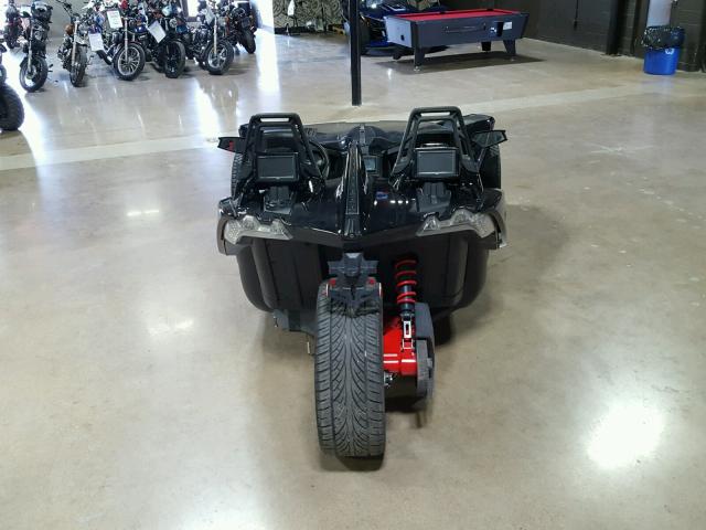 57XAAPFA6G5108735 - 2016 POLARIS SLINGSHOT BLACK photo 9