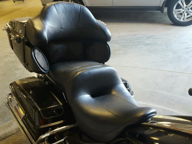 1HD1FC4188Y678062 - 2008 HARLEY-DAVIDSON FLHTCUI Қара фото 6