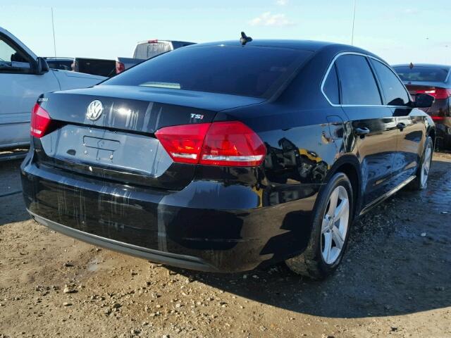 1VWAS7A30FC090481 - 2015 VOLKSWAGEN PASSAT S BLACK photo 4