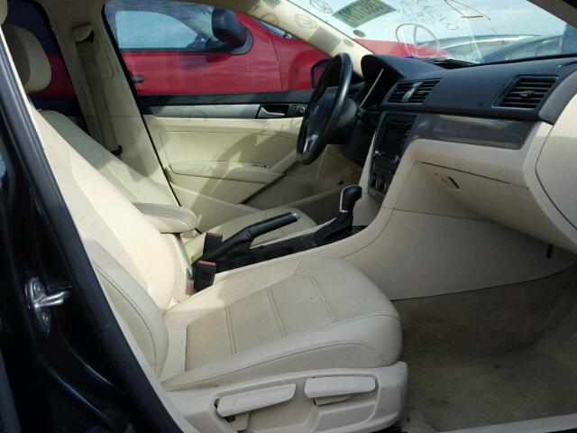 1VWAS7A30FC090481 - 2015 VOLKSWAGEN PASSAT S BLACK photo 5