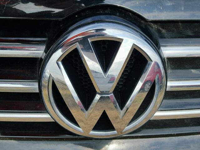 1VWAS7A30FC090481 - 2015 VOLKSWAGEN PASSAT S BLACK photo 9